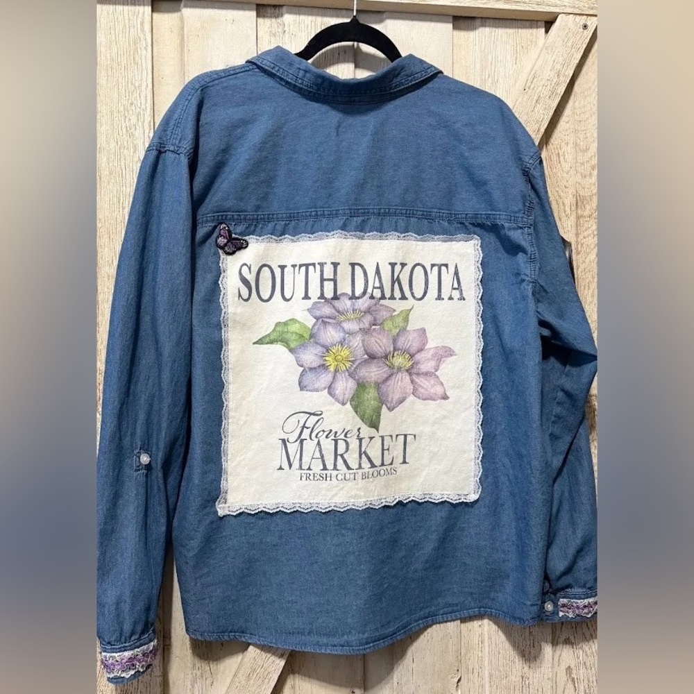 South Dakota Floral Butterfly Upcycled Button Up | UP068